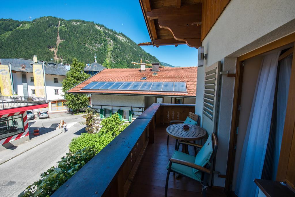 ホテル Moroder Haus マイヤーホーフェン エクステリア 写真